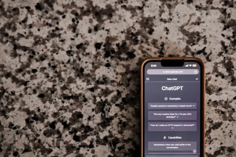 AI Chatbot Safety vs Traditional Apps: Key Differences