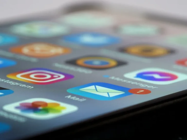 AI Relationship Apps Explained for Beginners