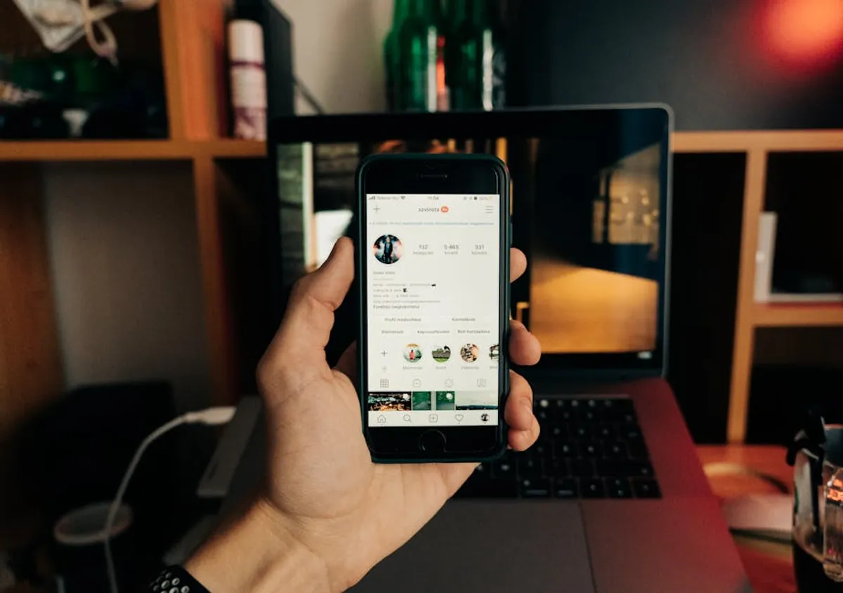 Followers generator: What It Is, How It Works, and Safer Alternatives