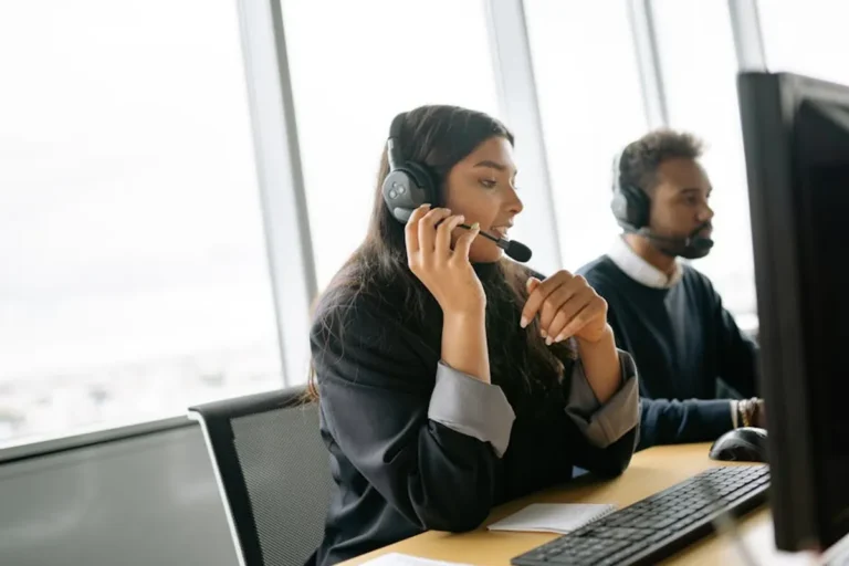 How AI Customer Support Bots Work Behind the Scenes
