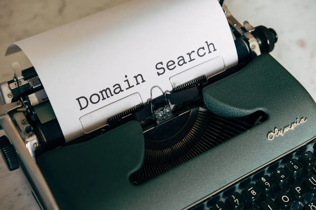 The Search Demand Behind newsfaire.com: A Practical Breakdown